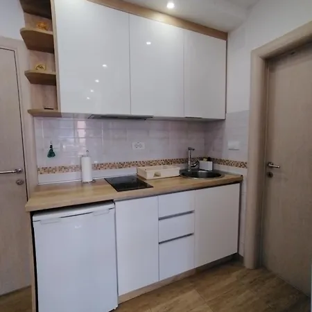 Sara * Veliko Gradište